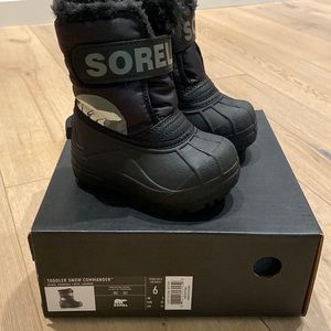 Sorel Toddler Snow Commander in Black / Charcoal Size 6